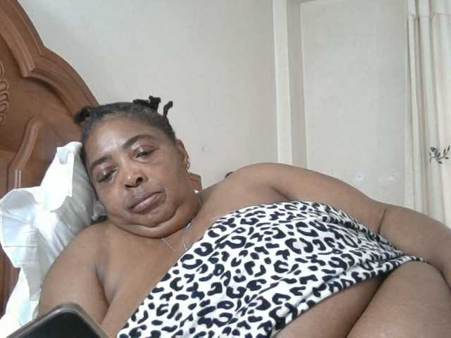 pussylips53