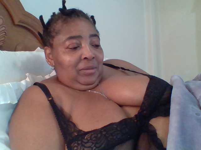 pussylips53