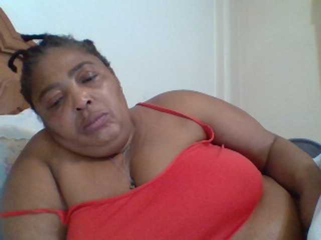 pussylips53 live cam on BongaCams