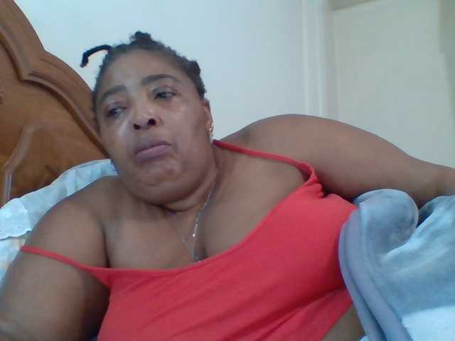 pussylips53 live cam on BongaCams