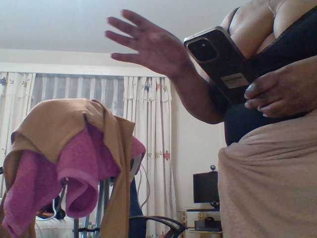 pussylips53 live cam on BongaCams