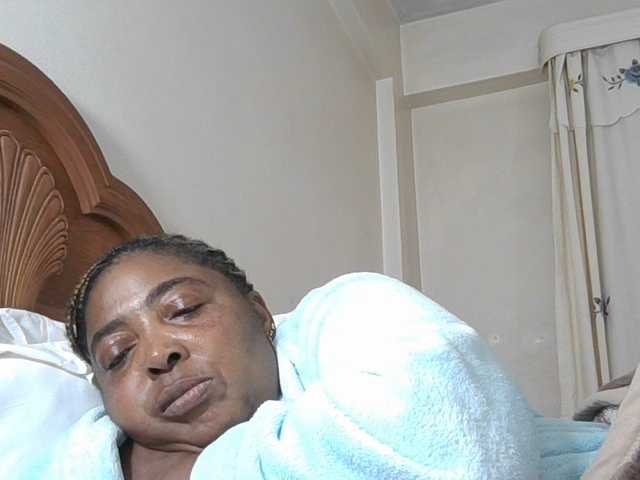 pussylips53 live cam preview