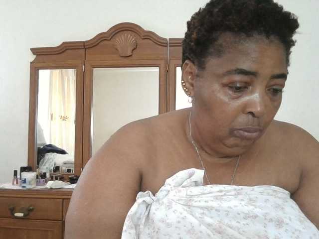 pussylips53 live cam on BongaCams