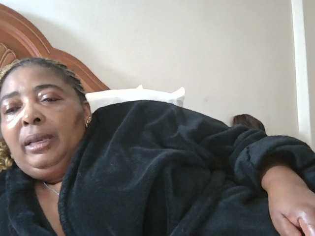 pussylips53 live cam on BongaCams