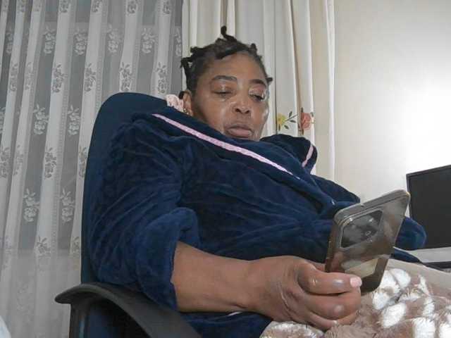 pussylips53