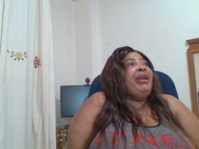 pussylips53 live cam on BongaCams