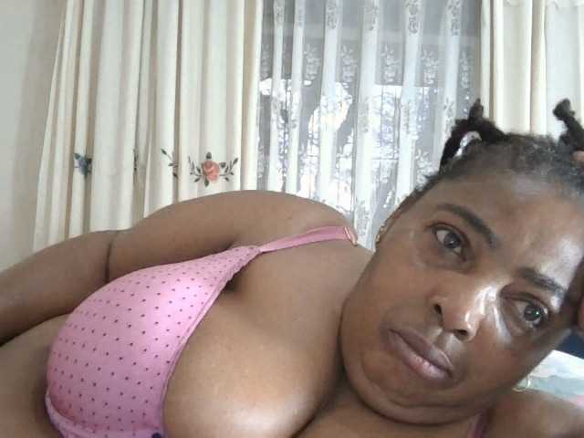 pussylips53