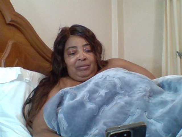 pussylips53 live cam on BongaCams