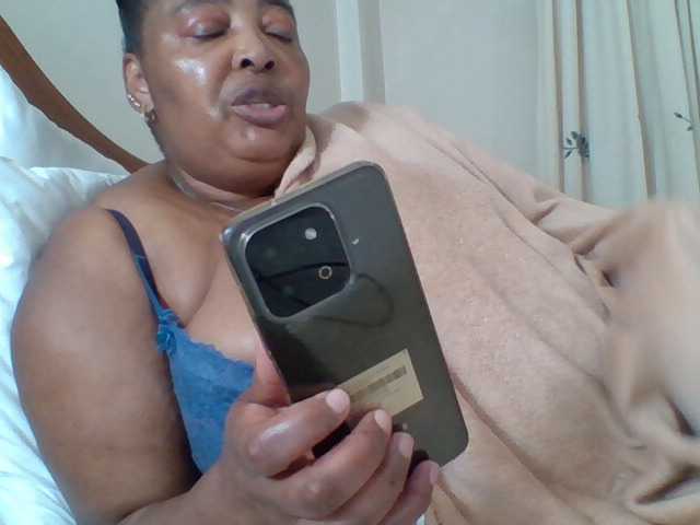 pussylips53