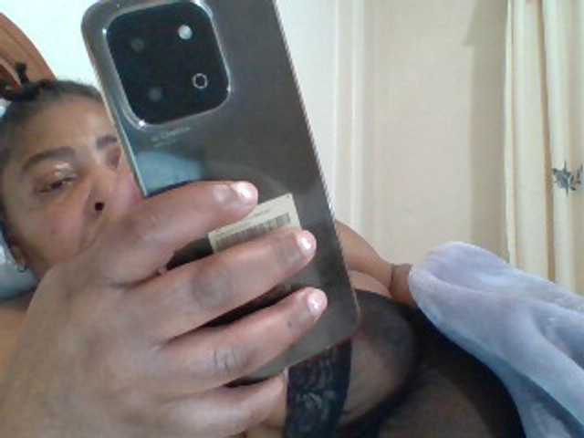 pussylips53