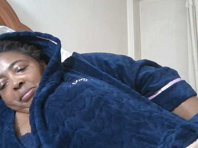 pussylips53 live cam on BongaCams
