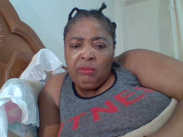 pussylips53 live cam on BongaCams