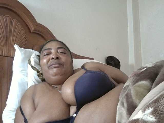 pussylips53
