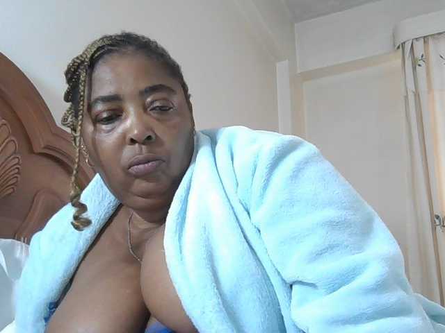 pussylips53 live cam preview