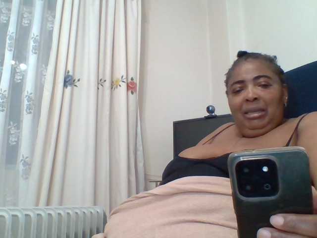 pussylips53 live cam on BongaCams