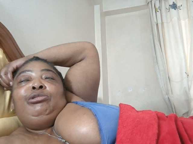 pussylips53