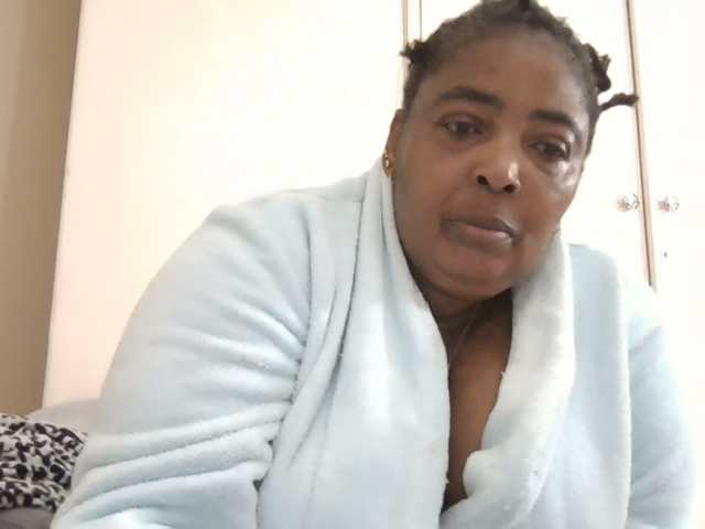 pussylips53