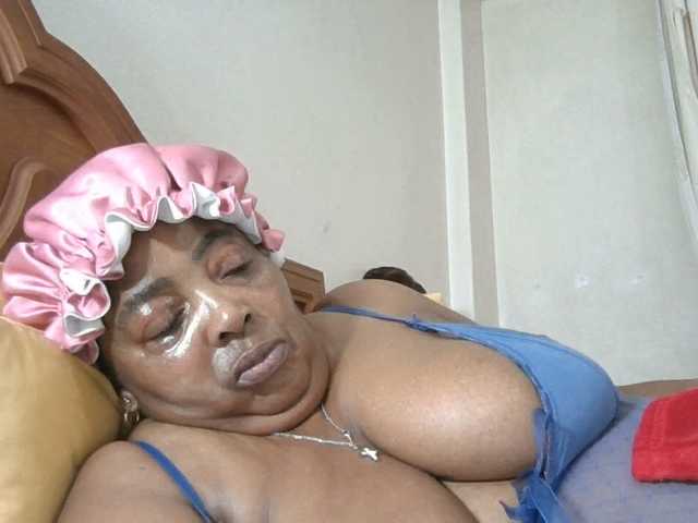 pussylips53