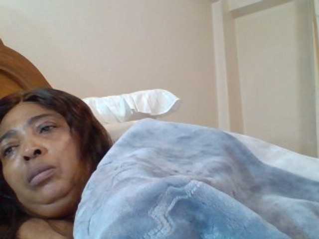 pussylips53 live cam on BongaCams