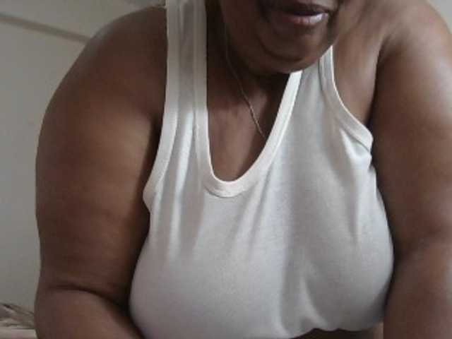 pussylips53