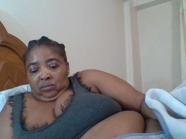pussylips53 live cam on BongaCams