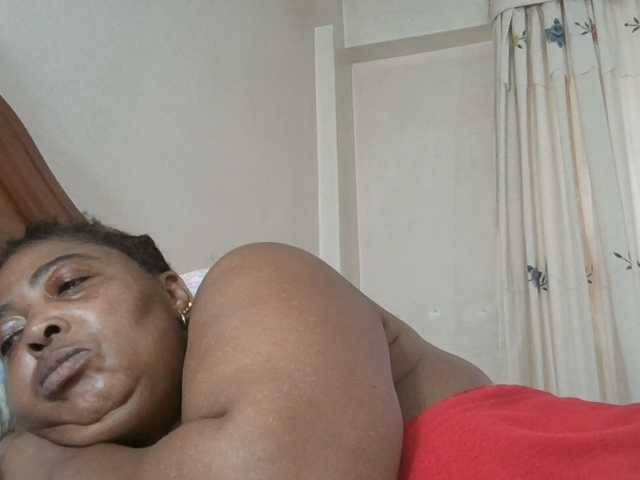 pussylips53 live cam on BongaCams