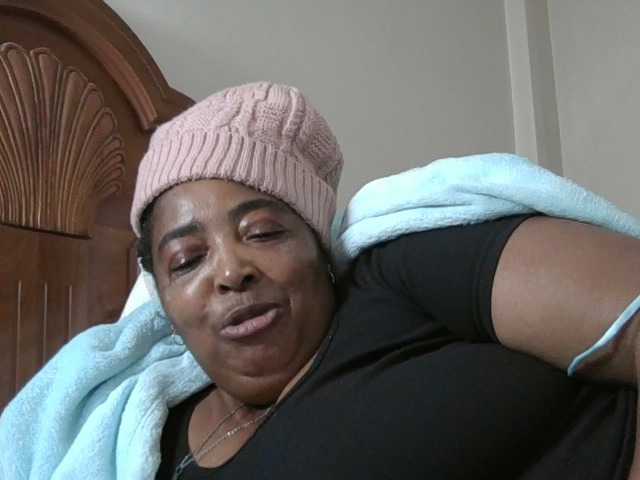 pussylips53