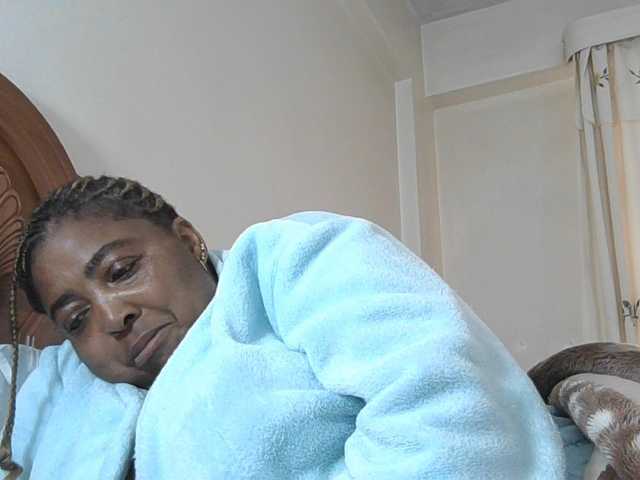 pussylips53 live cam on BongaCams