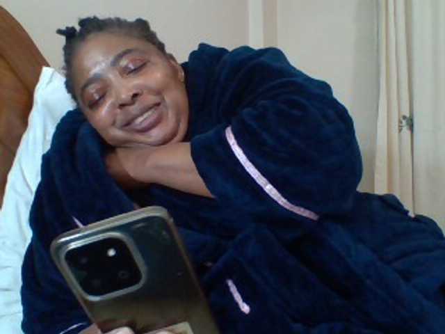 pussylips53 live cam on BongaCams