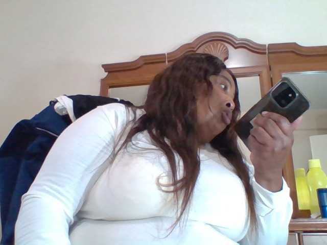 pussylips53 live cam on BongaCams