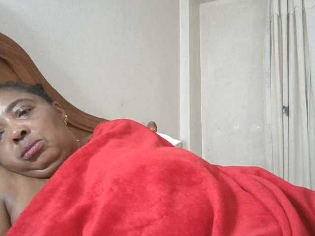 pussylips53 live cam on BongaCams