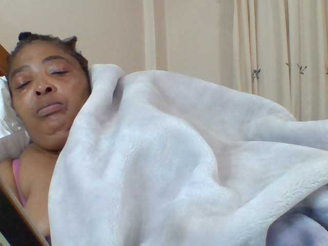 pussylips53 live cam on BongaCams