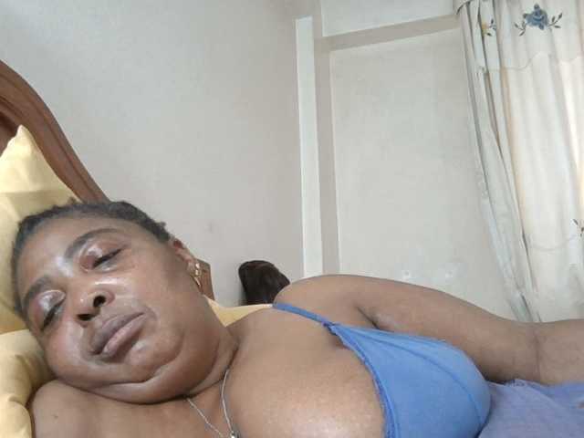 pussylips53