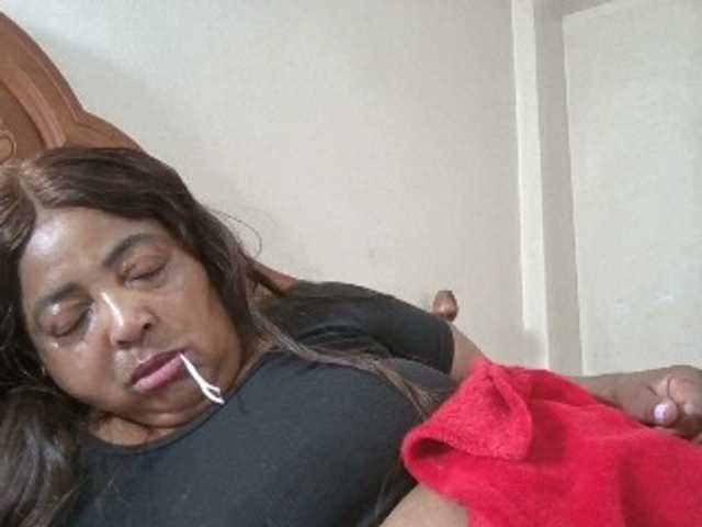 pussylips53 live cam on BongaCams