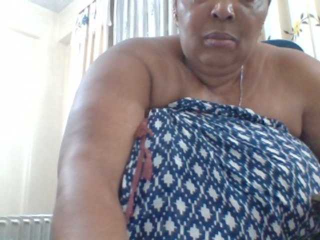 pussylips53 live cam on BongaCams