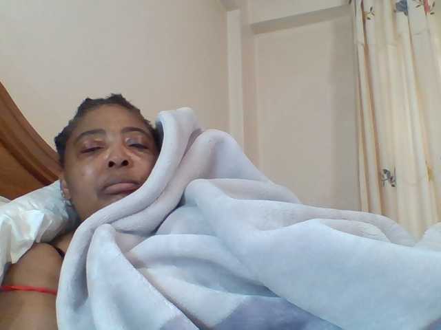pussylips53 live cam on BongaCams