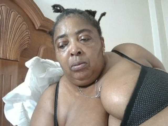 pussylips53