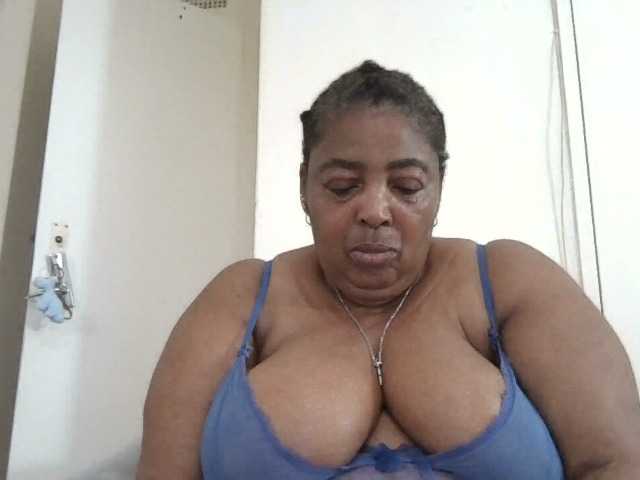 pussylips53