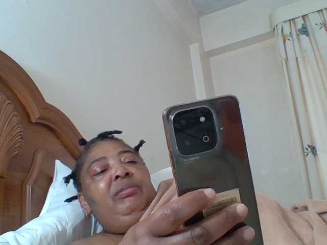 pussylips53 live cam on BongaCams