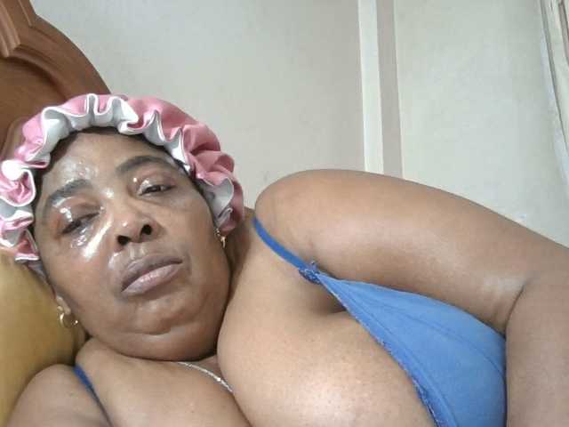 pussylips53