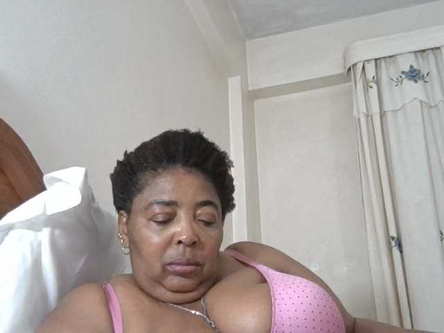 pussylips53