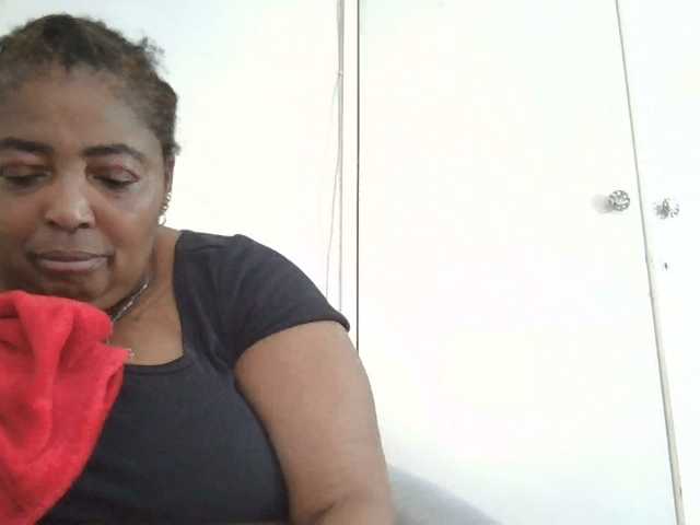 pussylips53 live cam on BongaCams