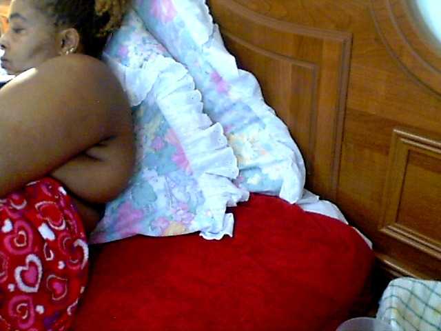 pussylips53's BongaCams show and profile