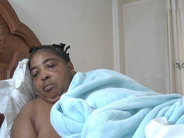 pussylips53 live cam on BongaCams