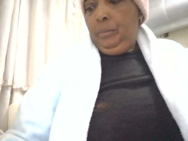 pussylips53 live cam on BongaCams
