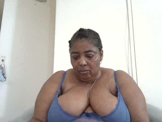 pussylips53