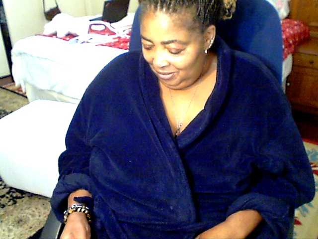 pussylips53's BongaCams show and profile