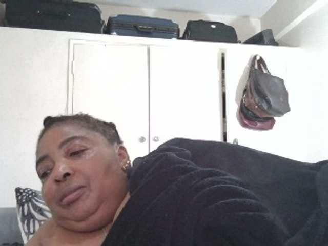 pussylips53 live cam on BongaCams
