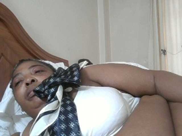 pussylips53