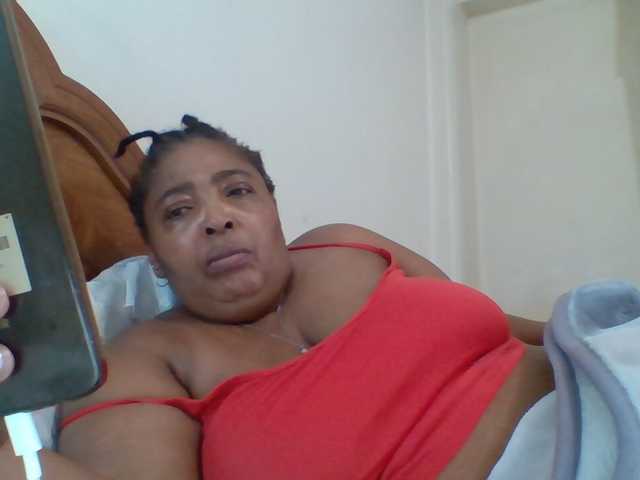 pussylips53 live cam on BongaCams